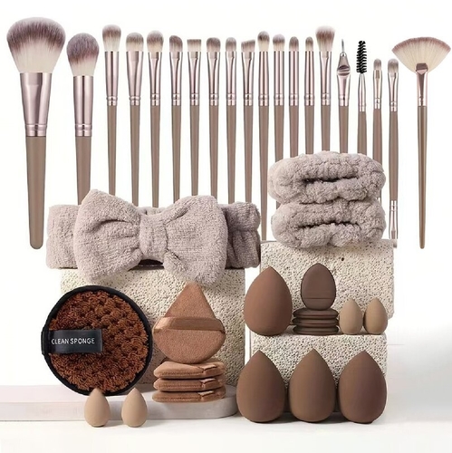 40-PIECE MAKEUP BRUSH SET / U463