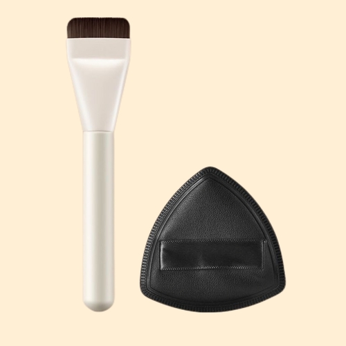 WHITE FOUNDATION BRUSH & BLACK PINEAPPLE POWDER PUFF / S15 - FOUNDATION AND MASK BRUSH