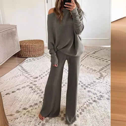 TWO-PIECE SET KNITTED LONG-SLEEVE TOP AND WIDE-LEG PANTS / GRAY C100 - Knitted top and pants Color:gray