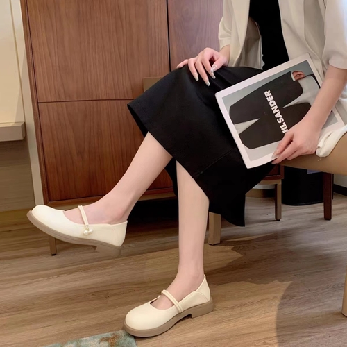 MARY JANE SHOES / CREAM S65 - Mary Jane shoes with a chunky rubber sole.  Color:cream