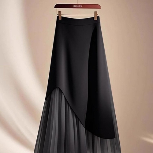 BLACK PLEATED SKIRT / S205 - Stretchable high waist Material: polyester
