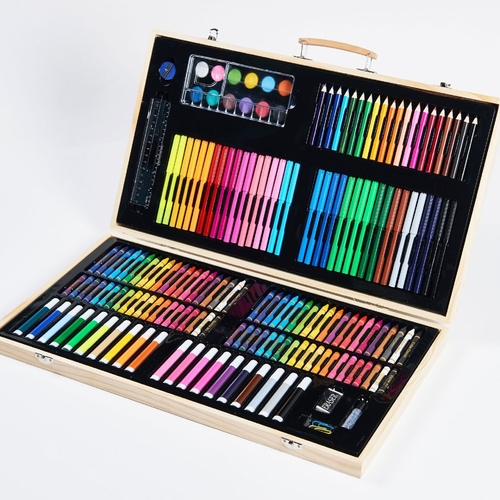 220-PIECE ARTISTIC SET / U89 - Art kit