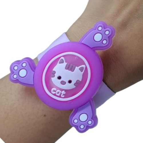 MOSQUITO REPELLENT WRISTBAND / U375 - CAT DESIGN AND A SPINNING TOP THAT LIGHTS UP-MADE WITH A PLANT ESSENTIAL OILS.