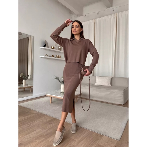 BROWN RIBBED KNIT TWO-PIECE SET / U274 - Set of brown: Long-sleeved shirt and long skirt  size: Large