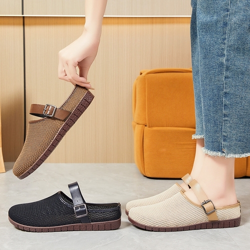 CLOSED-TOE SANDALS - CREAM F145 - Color: cream