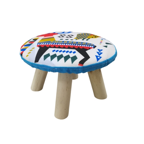 WOODEN STOOL / DEER U260 - Wooden chair 27x18cm