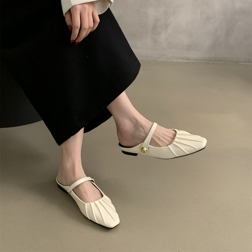 WHITE PLEATED CLOSED-TOE SANDALS / S851 - Color:white