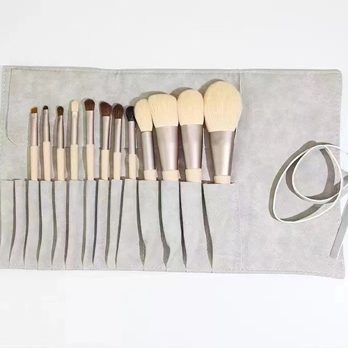 12-PIECE MAKEUP BRUSH SET WITH POUCH - F058 - 12-PIECE MAKEUP BRUSH SET WITH POUCH