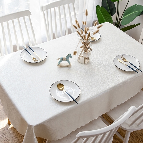 140*220CM WATERPROOF TABLECLOTH - LEAVES PRINT F295 - Suitable for rectangular or round tabletop.