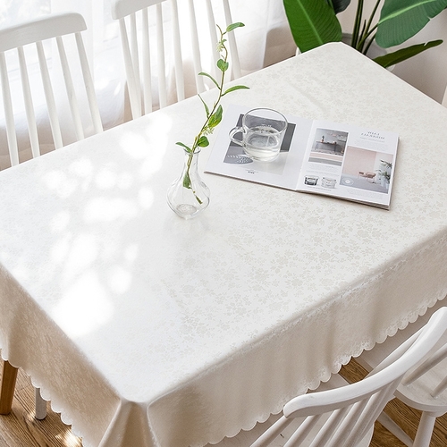 140*220CM WATERPROOF TABLECLOTH - FLORAL PRINT F295 - Suitable for rectangular or round tabletop.
