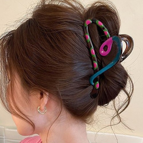 HAIRCLIP / U320O - Heart shaped hairclip 12cm