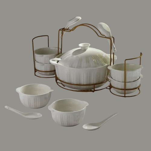 16-PIECE PORCELAIN SOUP BOWL SET BO414 - The set includes a large soup pot with a lid, six individual bowls, seven spoons, and a metal stand for organized serving.