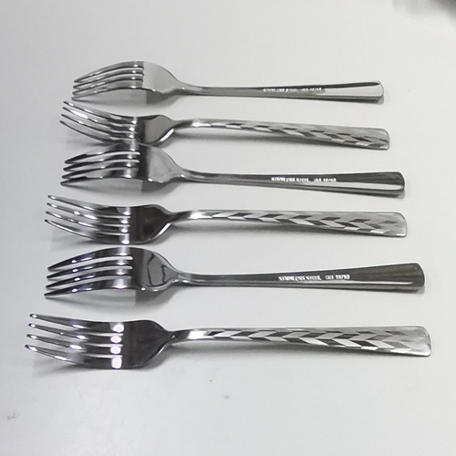 6-PIECE STAINLESS STEEL DINNER FORK BO510 - Material : stainless steel