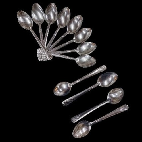 12-PIECE STAINLESS STEEL DINNER SPOON BO796