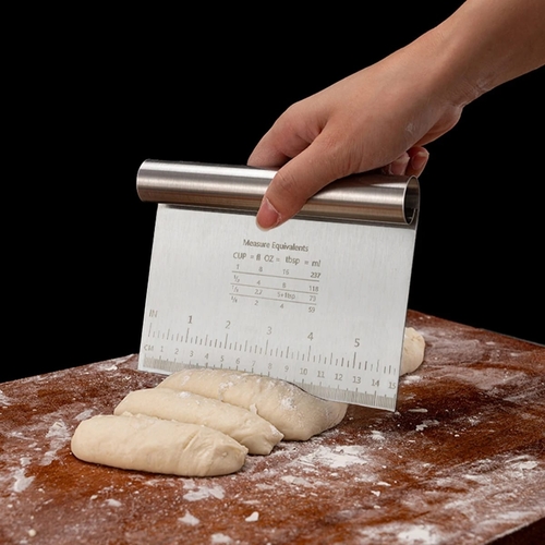 STAINLESS STEEL DOUGH SCRAPER WITH ERGONOMIC HANDLE BO879