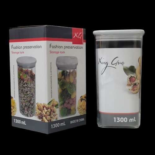 1300ML FOOD CONTAINER WITH LID BO958 - Material : clear plastic, food-grade material Features : airtight, sealed design to keep food fresh, with a rectangular body.