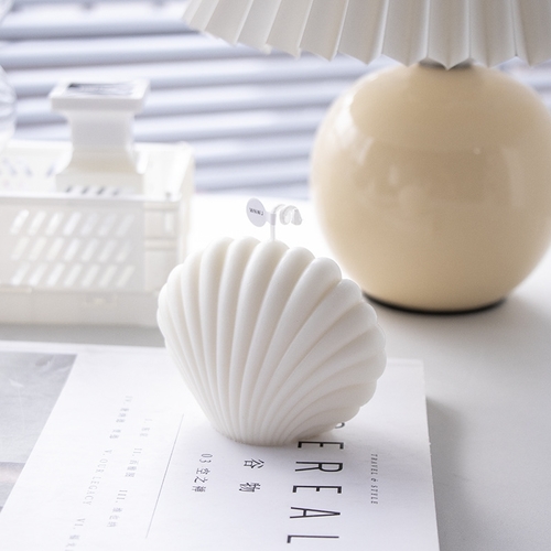 SEASHELL-SHAPED DECORATIVE SCENTED CANDLE 9X7CM BO1003