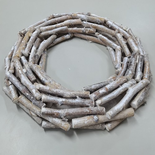 RUSTIC WOODEN STICK WREATH 30X6CM BO1040 - Uses: it can be used as wall or door hanging.