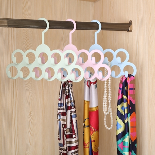 15-HOLE SCARF & ACCESSORY HANGER BO1090