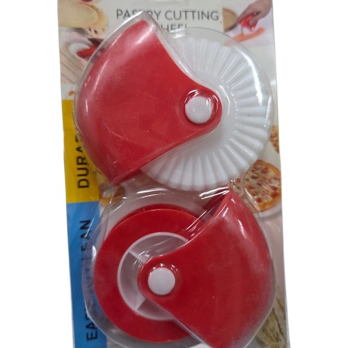2 Pieces Plastic Pastry Decorating and Cutting Toolkit.BH1546