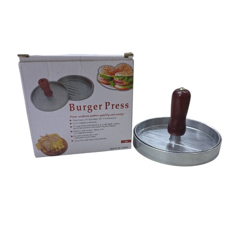 The burger compressor is made of aluminum with a wooden handle BH1667