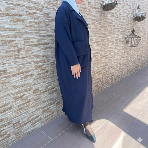 عباية بتصميم بليزر باللون الازرق  جيوب أمامية كبيرةBO1714