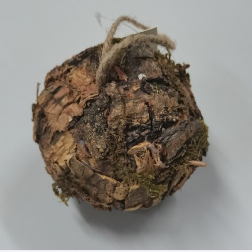 WOODBALL WITH MOSS BO975