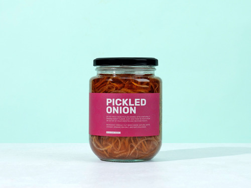 PICKLED MIXED ONION - DO NOT MISS THESE PICKLED ONIOND. WITH A NATURALLY SMOKED SWEET FLAVOR. JUST ADD THEM TO YOUR STEAK OR TOP OF YOUR CROSTINI AND SEAFOOD FEASTS 
 INGREDIENT: FRESHLY CUT MIXED ONION, NATURAL WHITE VINEGAR, ORGANIC SEA SALT, AND DATE MOLASSES 
 NO SUGAR ADDED