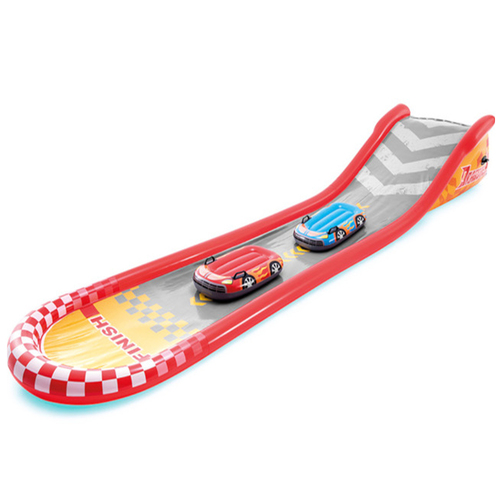 RACING FUN SLIDE - Have some competitive fun in the sun with the water slide racing kit includes riders so your kids can compete head-to-head with each other under the slide. The slide is easy to set up by simply inflating the track to the correct size and you are ready to go. The Runners 2 are also inflatable and feature heavy duty handles to help ensure maximum safety when your kids get off the slide. Plus, you can easily connect the garden hose to the built-in sprinkler so the kids can enjoy a refreshing ride. This family-friendly water trail is recommended for ages 3 to 9 and up for maximum fun and safety. Select the ultimate water racing champion with the water slide the size : The length is 561 cm Width 119 cm The height is 76 cm