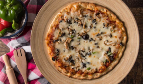 Small Vegetable Pizza - Our prepared pizza sauce with mozzarella cheese,mushrooms, olives and pepper

Preparation time 12 minutes