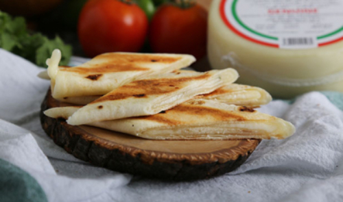 Saj Kashkawan Cheese - Kashkwan Cheese Prepared In Our Own Way

Preparation time 12 minutes