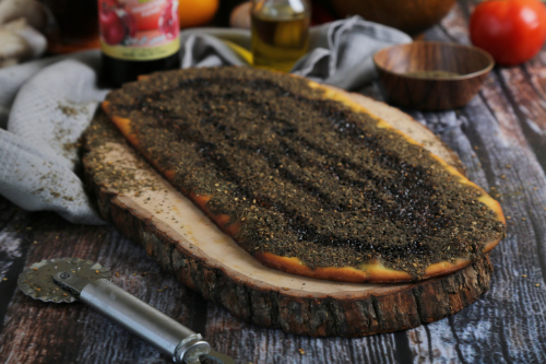 Mashroha Zaatar with Promegranate Molasses - Prepared from the finest Zaatar with Promegranate Molasses
Preparation time 12 minutes