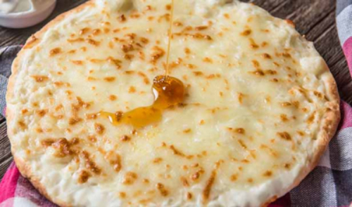 Manoosha Sukaria with Qishta - Cream,Honey & Mozarella cheese
Preparation time 12 minutes