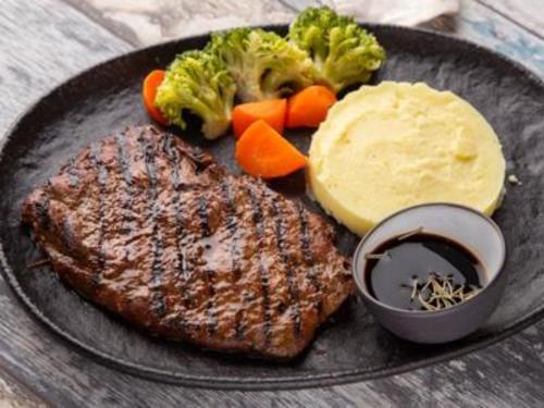 Fitness Rosemary Steak