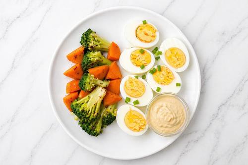 Boiled Eggs and Vegetables البيض المسلوق والخضار