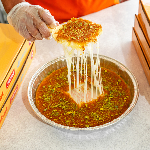 Kunafa Kheshna With Cheese Diwaneyah Size - (Serves 10 to 12 people)