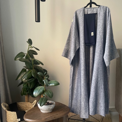M10 - الخام : لنن خيشة الالوان المتوفرة: كحلي طريقة الغسيل للمحافظة على جودة القطعة : دراي كلين Dry clean