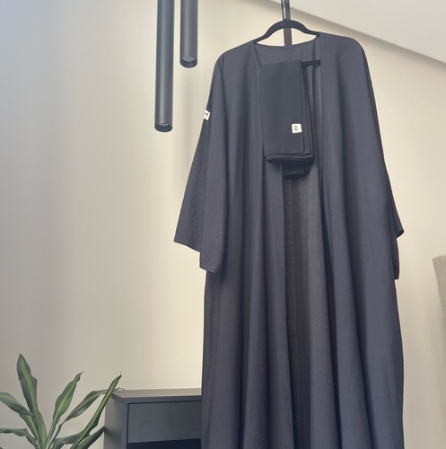 Make your own black abaya - The easiest way to make your elegant abaya your own design!
1- Choose the type of fabric:
- Korean bakerol - (light black raw charcoal suitable for summer and winter + what staples)
-Cuba Diamond - ( Distinctive black raw charcoal suitable for winter more )
- LINEN - (black ore is characterized by being very light suitable for very hot summer climates)
-Cuba ordinary - (black ore characterized by strong blackness suitable for summer and winter)
-Crepe- (standing in a simple spring form suitable for summer and winter + Ka Tasfas)
2- Choose the design:
- CHINESE CUT (Free Size sizes according to the selected height)
- Shoulder cut (please write the following sizes in inches in the note box at the bottom shoulder - chest - sleeve length - swivel sleeve)
2- Choose ADDS to suit your own ABAYA
All the ADDS are shown in the pictures