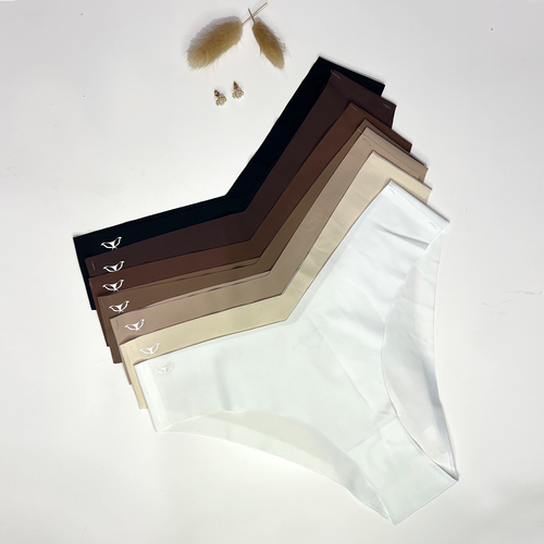 Cheeky - - Soft coverage - Alluring fit  - V shape - Price per Psc.
 - No refund / No exchange
