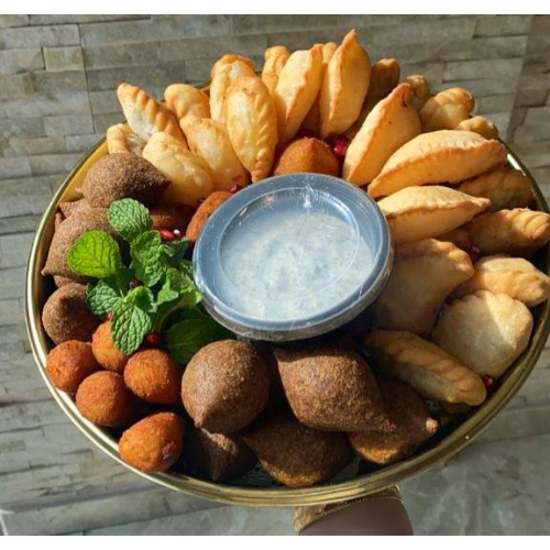 Yummy Yummy Box (Mix Kubba and Sambousak)