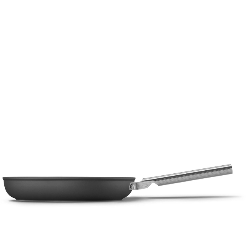 Cookware Frying Pan 30CM - Category: Kitchenware Family: Cookware Type:  Frypan Color: Black Aesthetic: 50's Style Diameter: 30 cm Contact bottom diameter: 230mm  Base thickness: 4.5 mm Packaged Width: 584mm Packaged Depth: 379mm Packaged Hight: 119mm  Dimensions of the packaged product: 119×584×379mm  Net Weight (kg): 2.200kg Gross Weight (kg): 2.850kg