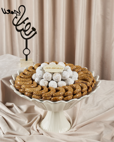 سمسمية و غريبة - فاز سمسمية بالشوكلاتة و غريبة عربية