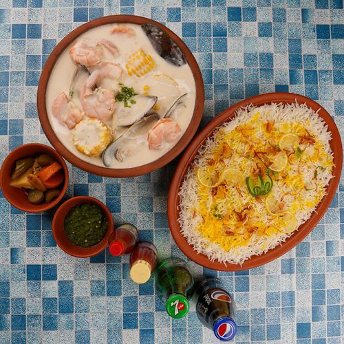 Alnawkhadhat  meal with sauce
