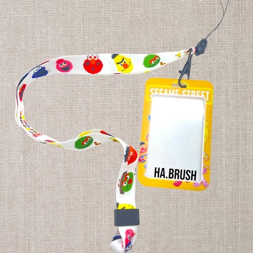 HA Brush - card holder