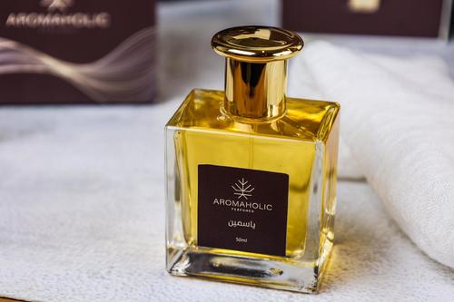 Aromaholic - ياسمين - عطر (ياسمين)
‏عطر برائحة هادئة ودافئة وحضور يومي مختلف، مستوحى من عبير الياسمين، و نوتات متوازنة تتسابق في تفسير روعته

