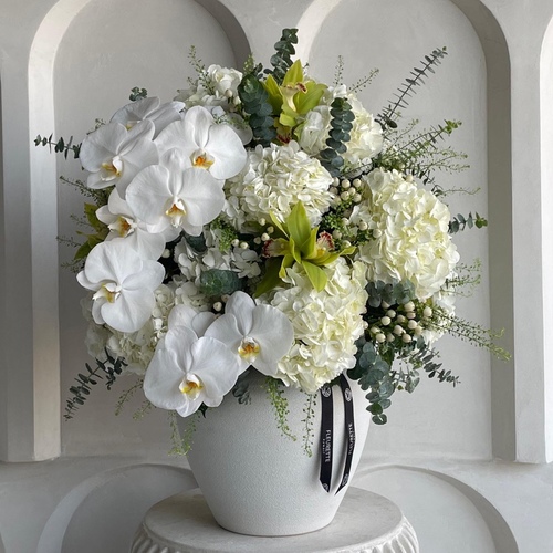 Majestic white