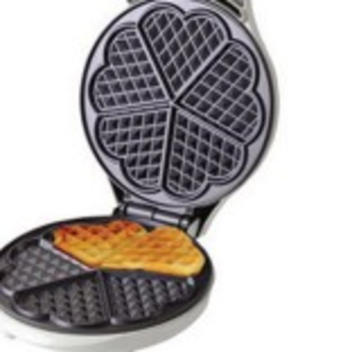 Qasr Al Sultan - Heart waffle maker - Makes 5 waffles at the same time
 Non-stick coating
 Easy to clean