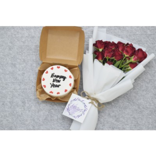 HNY Cake & Red Baby Roses - Lunch box cake size 4 inches for 2 persons with small bouquet from 6 stick baby roses red