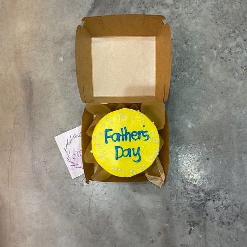 Father’s Day Cake - Lunch box cake size 4 inches for 2 persons