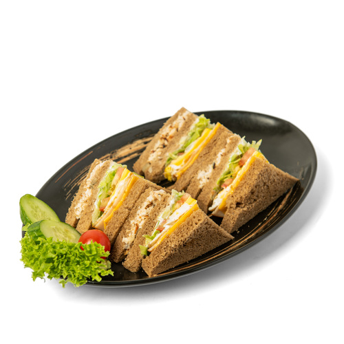 Club Sandwiches - Brown
toast, turkey,  lettuce, grilled chicken, sliced tomato, light mayonnaise, low fat sliced cheese,, scrambled egg and pickles Protein 41 Carb 79 Fat 36 Cal
779